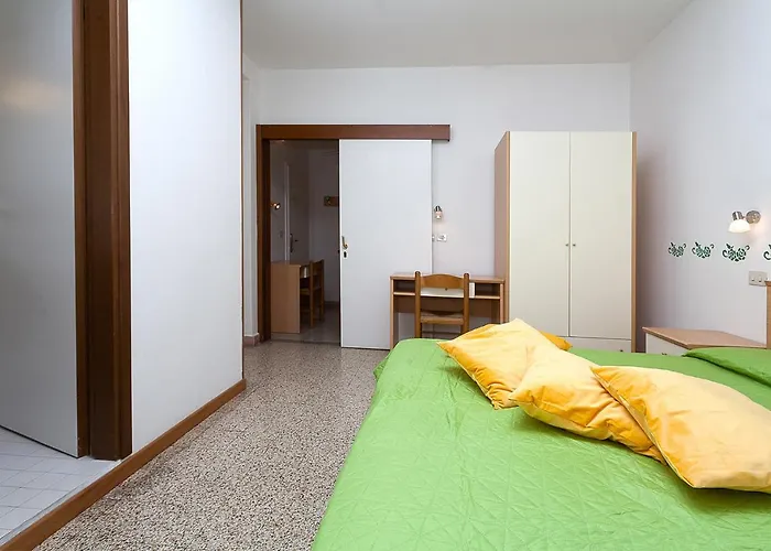 Отель Amalfi & Dependance