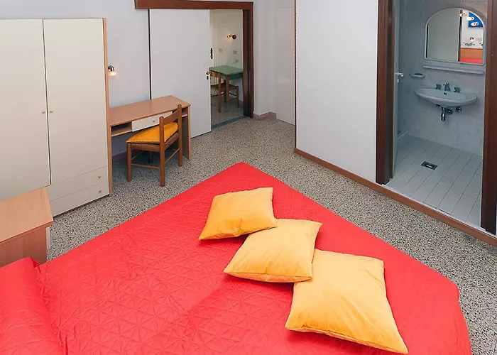 Отель Amalfi & Dependance