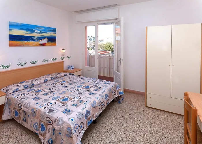 Отель Amalfi & Dependance