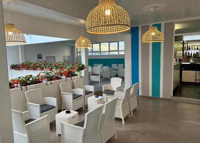 Отель Amalfi & Dependance Линьяно-Саббьядоро