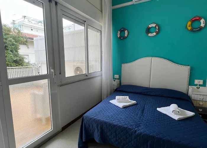 Отель Amalfi & Dependance