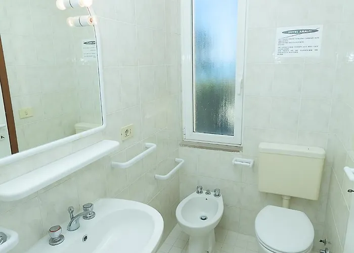 Amalfi & Dependance Отель