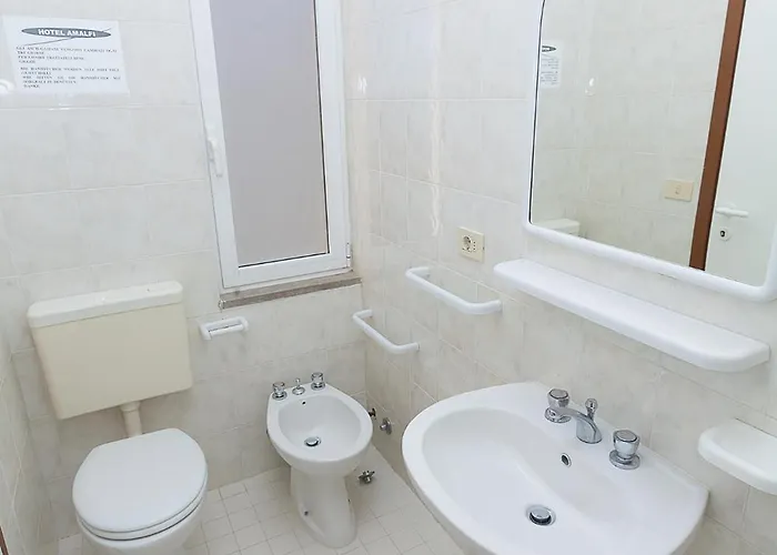 Отель Amalfi & Dependance